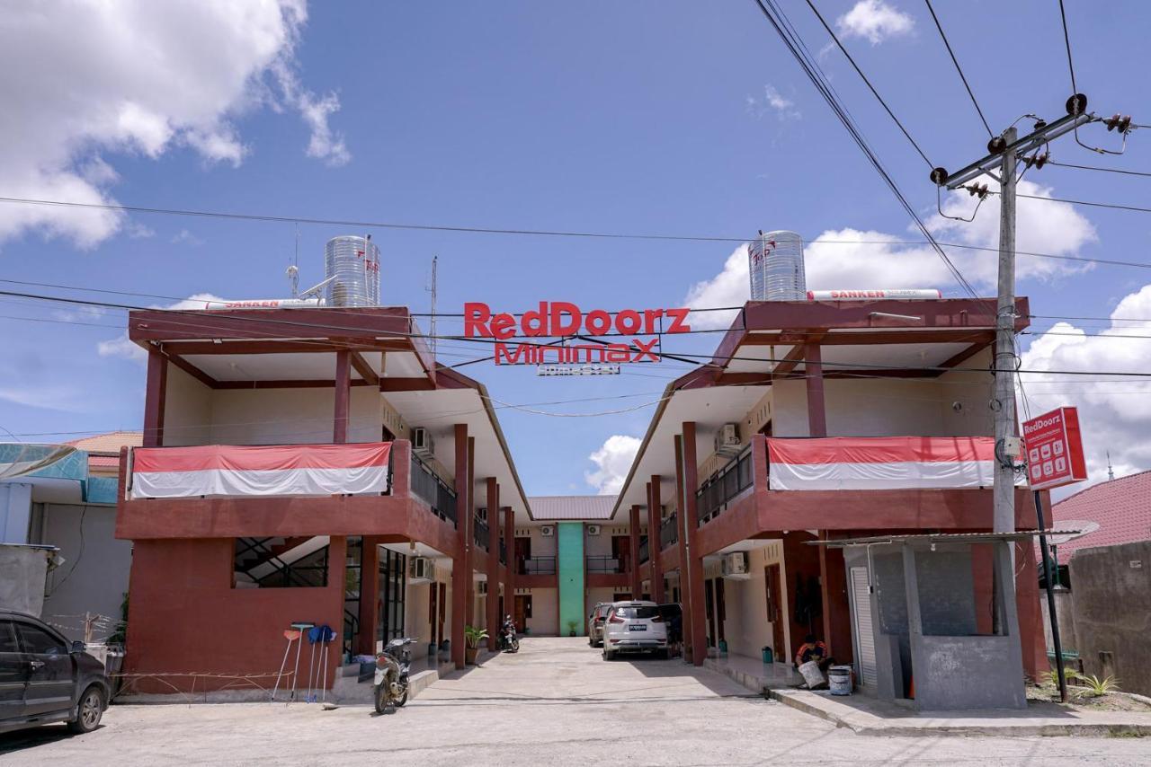 Reddoorz Syariah Near Bukit Teletubbies Padangsidempuan Hotel Exterior photo